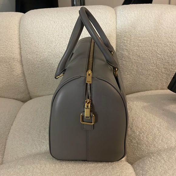 Saint Laurent Mini Duffle Bag in grey with strap & authenticity card - Picture 3 of 10